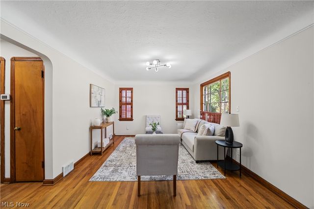 7427 Woodhaven Avenue, Brooklyn, OH 44144