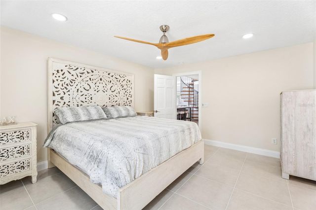 2484 ALBANY DRIVE, Kissimmee, FL 34758