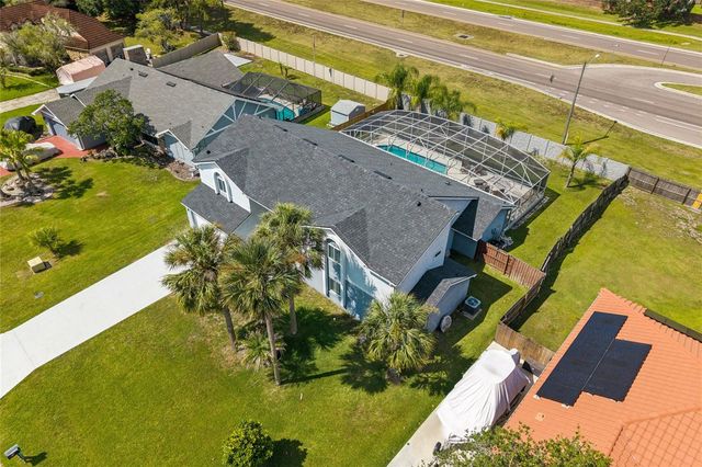 2484 ALBANY DRIVE, Kissimmee, FL 34758