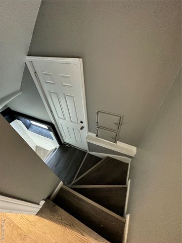 15081 Strathmoor Street, Detroit, MI 48227