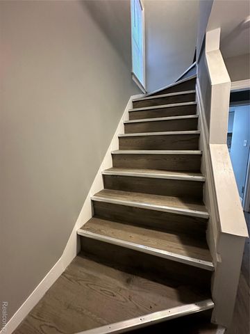 15081 Strathmoor Street, Detroit, MI 48227