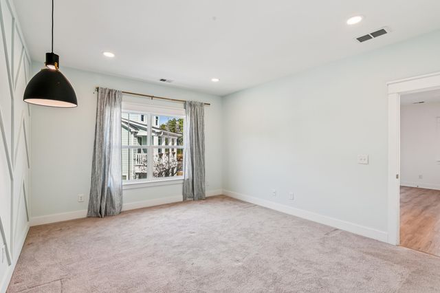 1009 Oak Bluff Avenue, Charleston, SC 29492