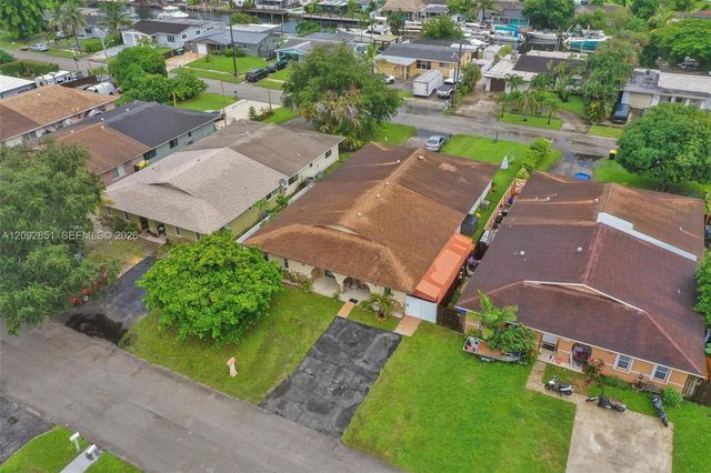 4620 SW 43rd Terrace, Dania Beach, FL 33314
