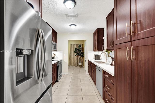 4620 SW 43rd Terrace, Dania Beach, FL 33314