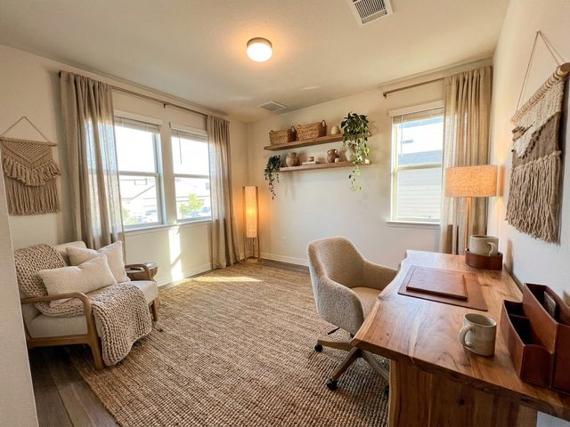 128 Limonite LN, Liberty Hill, TX 78642