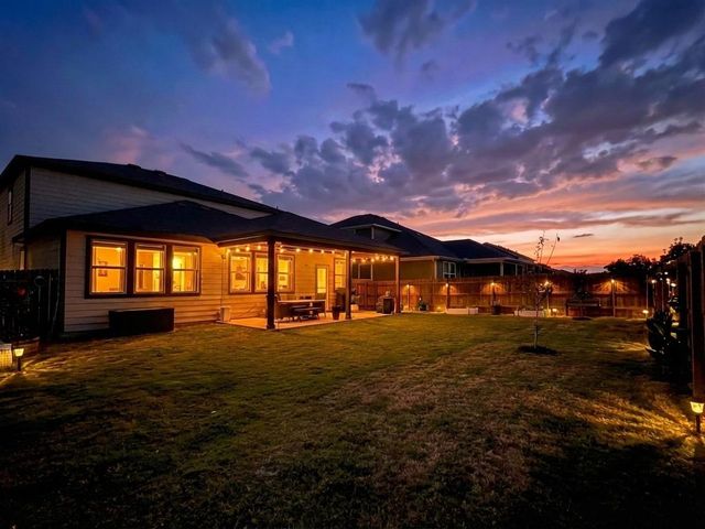 128 Limonite LN, Liberty Hill, TX 78642