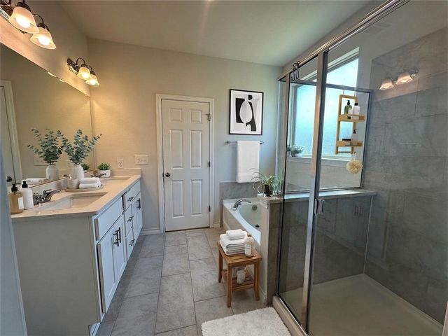128 Limonite LN, Liberty Hill, TX 78642