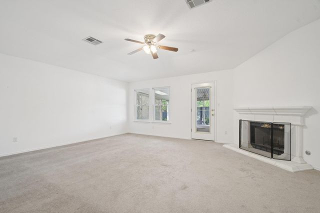 1300 Leah LN, Round Rock, TX 78665