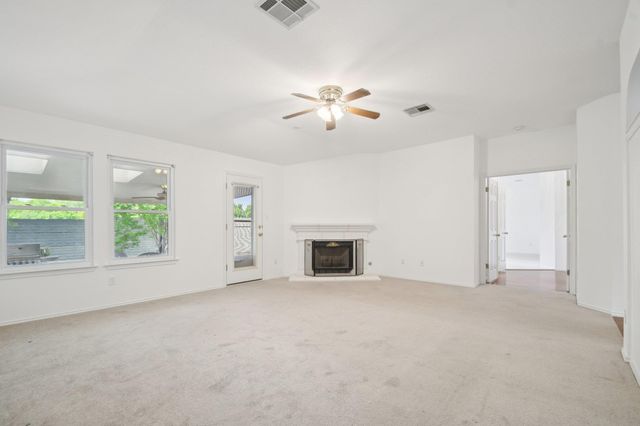 1300 Leah LN, Round Rock, TX 78665