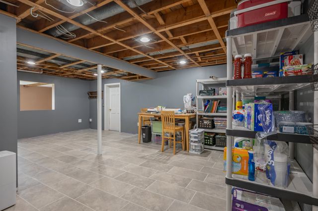 18 Hillside Drive, Nashua, NH 03064