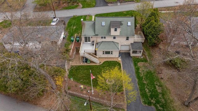 18 Hillside Drive, Nashua, NH 03064