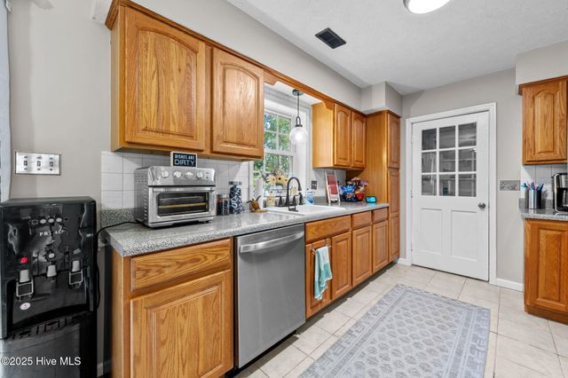 1205 Santa Lucia Drive, New Bern, NC 28560