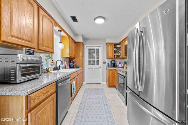 1205 Santa Lucia Drive, New Bern, NC 28560