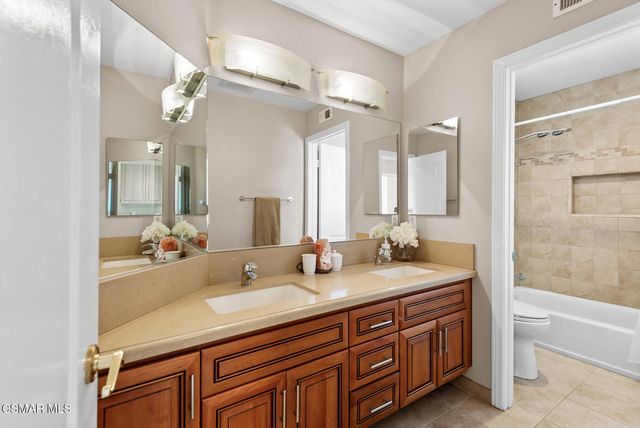 191 Regal Oak Court, Newbury Park, CA 91320