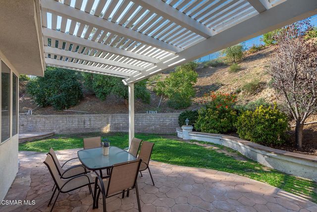 191 Regal Oak Court, Newbury Park, CA 91320