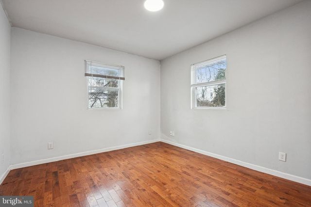 1913 W MONTGOMERY AVE, Philadelphia, PA 19121