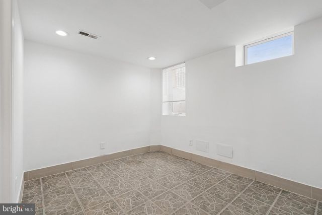 1913 W MONTGOMERY AVE, Philadelphia, PA 19121