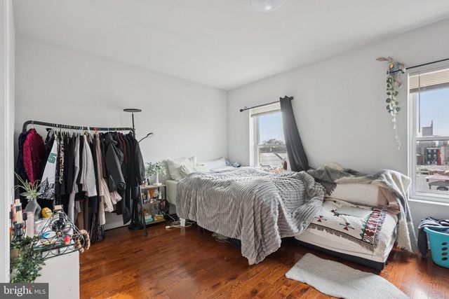 1913 W MONTGOMERY AVE, Philadelphia, PA 19121