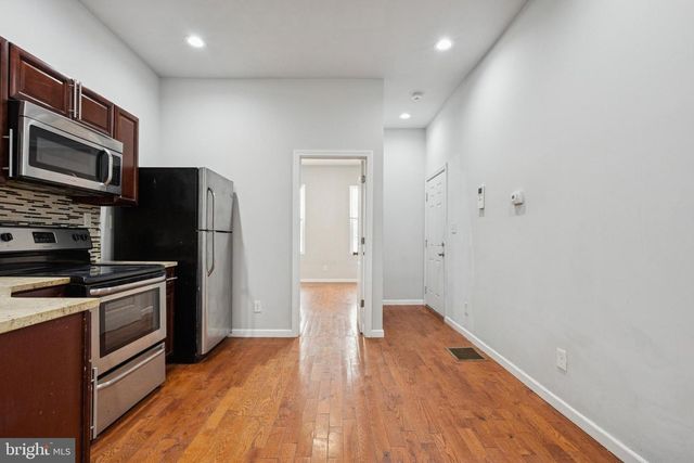 1913 W MONTGOMERY AVE, Philadelphia, PA 19121