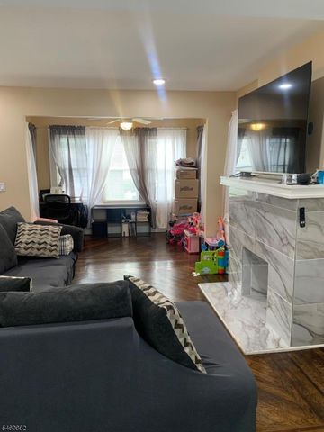 179 Richelieu Ter, Newark City, NJ 07106