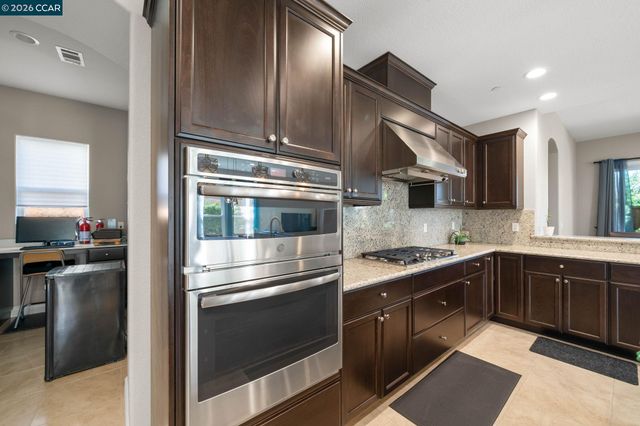 1929 Burgundy Lane, Brentwood, CA 94513