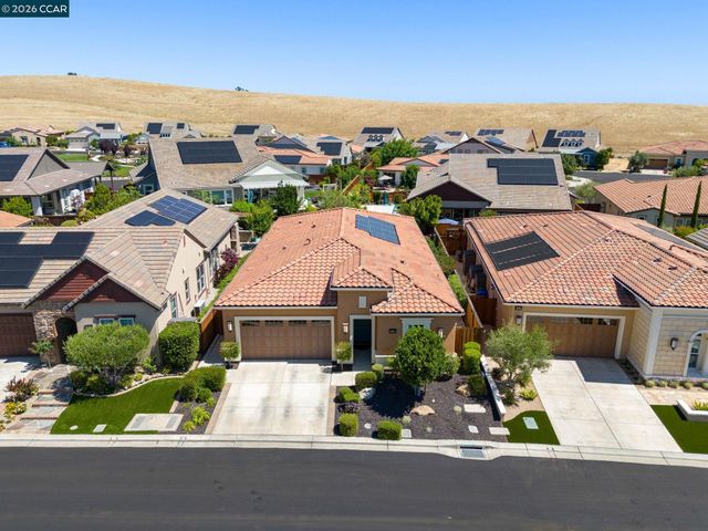 1929 Burgundy Lane, Brentwood, CA 94513