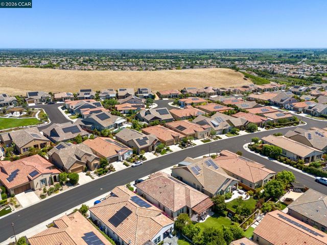 1929 Burgundy Lane, Brentwood, CA 94513