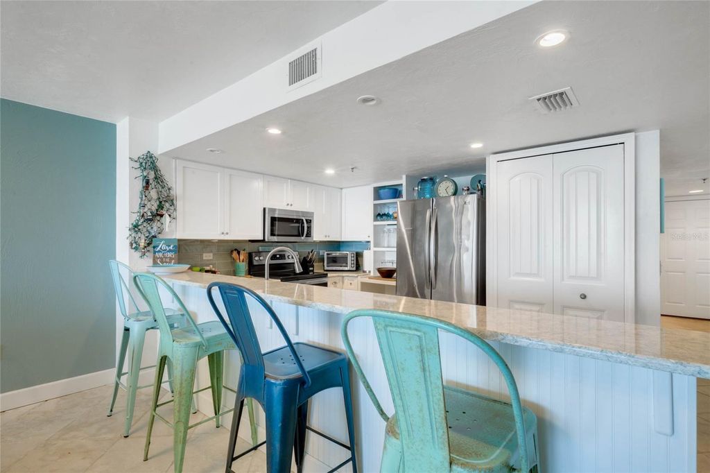 Image 4 of property listing at 6727 TURTLEMOUND ROAD 418, New Smyrna Beach, FL 32169