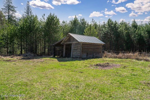 293 Sitting Bull RD, Sandpoint, ID 83864