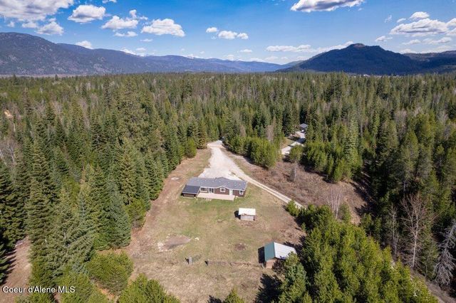 293 Sitting Bull RD, Sandpoint, ID 83864