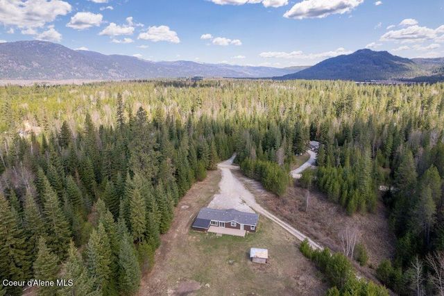 293 Sitting Bull RD, Sandpoint, ID 83864