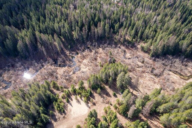 293 Sitting Bull RD, Sandpoint, ID 83864