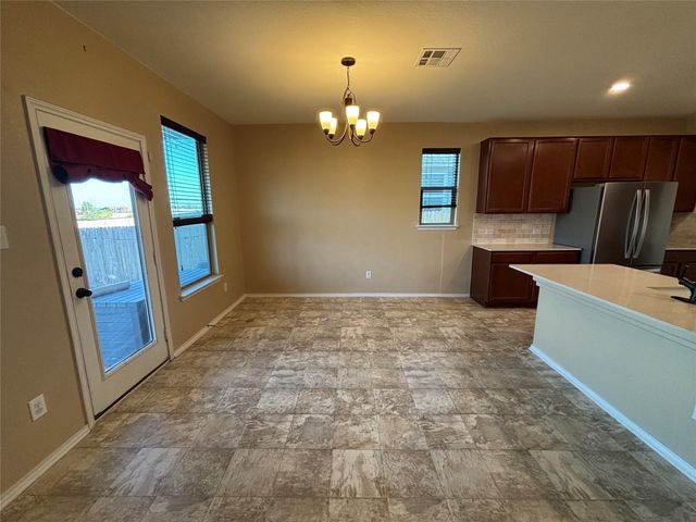 120 Schuylerville DR, Elgin, TX 78621