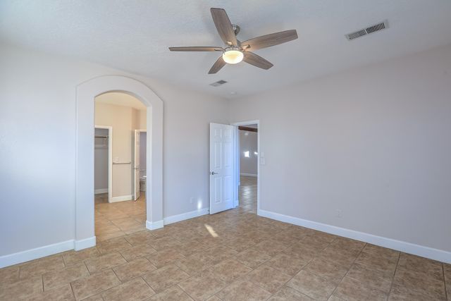 10220 Green River Place NW, Albuquerque, NM 87114