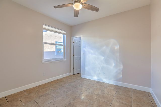 10220 Green River Place NW, Albuquerque, NM 87114