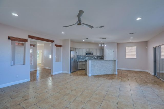 10220 Green River Place NW, Albuquerque, NM 87114