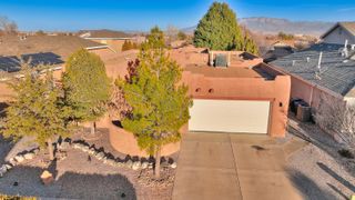 10220 Green River Place NW, Albuquerque, NM 87114