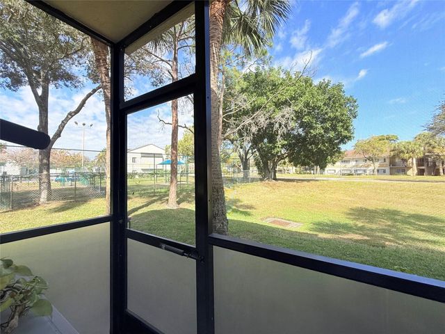 677 Trace Circle 102, Deerfield Beach, FL 33441