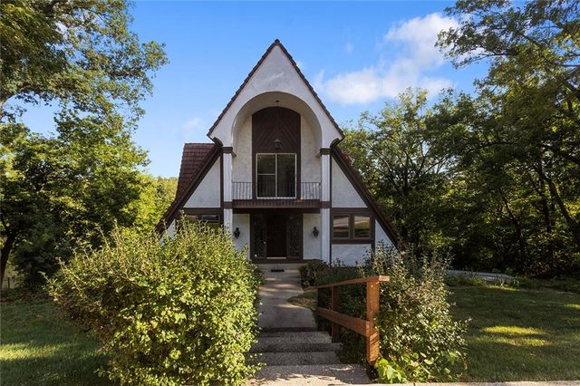 7616 NW Eastside Drive, Weatherby Lake, MO 64152
