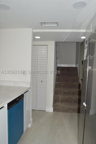 9430 SW 170th St 303, Palmetto Bay, FL 33157