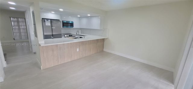 9430 SW 170th St 303, Palmetto Bay, FL 33157