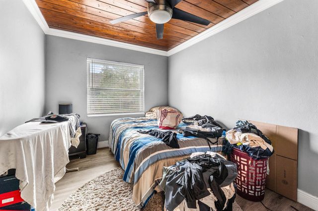 112 W 34th Street, Riviera Beach, FL 33404