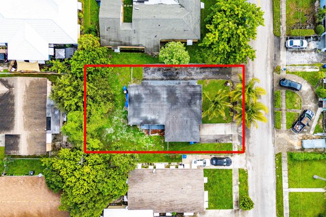 112 W 34th Street, Riviera Beach, FL 33404
