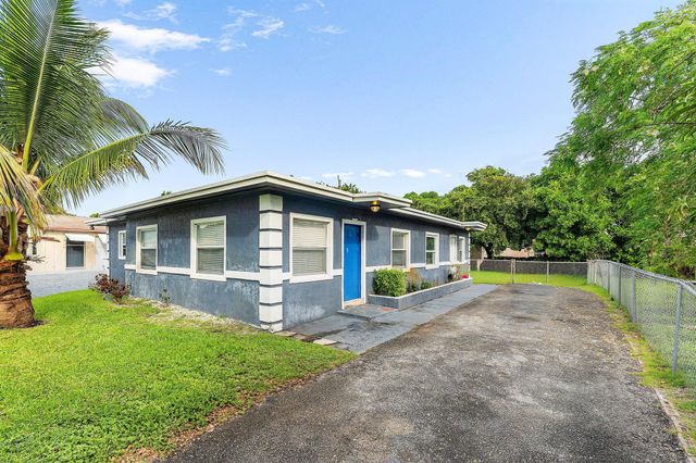 112 W 34th Street, Riviera Beach, FL 33404