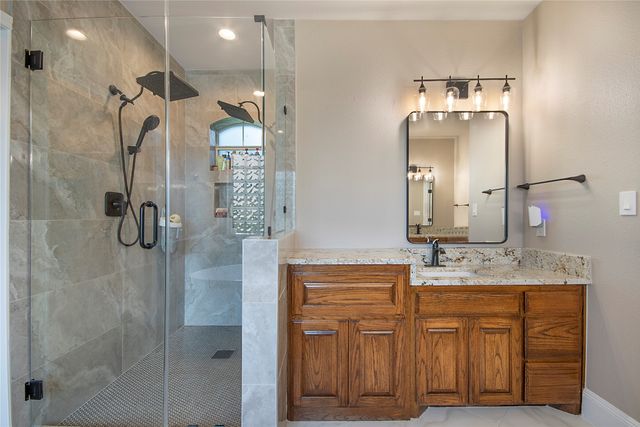 4701 Lake Drive, Celina, TX 75009