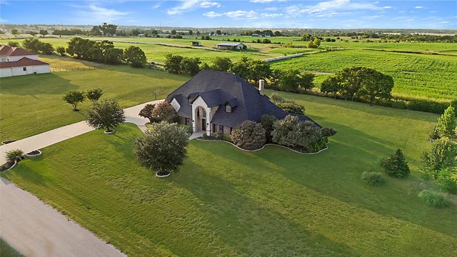 4701 Lake Drive, Celina, TX 75009