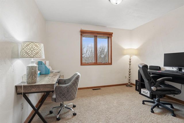 N1786 SWANEE CIRCLE, Greenville, WI 54942