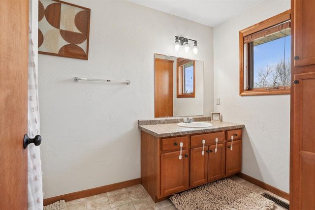 N1786 SWANEE CIRCLE, Greenville, WI 54942