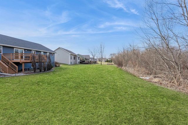 N1786 SWANEE CIRCLE, Greenville, WI 54942