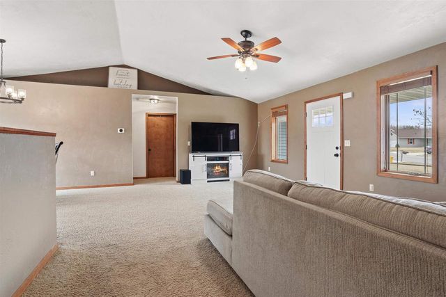 N1786 SWANEE CIRCLE, Greenville, WI 54942